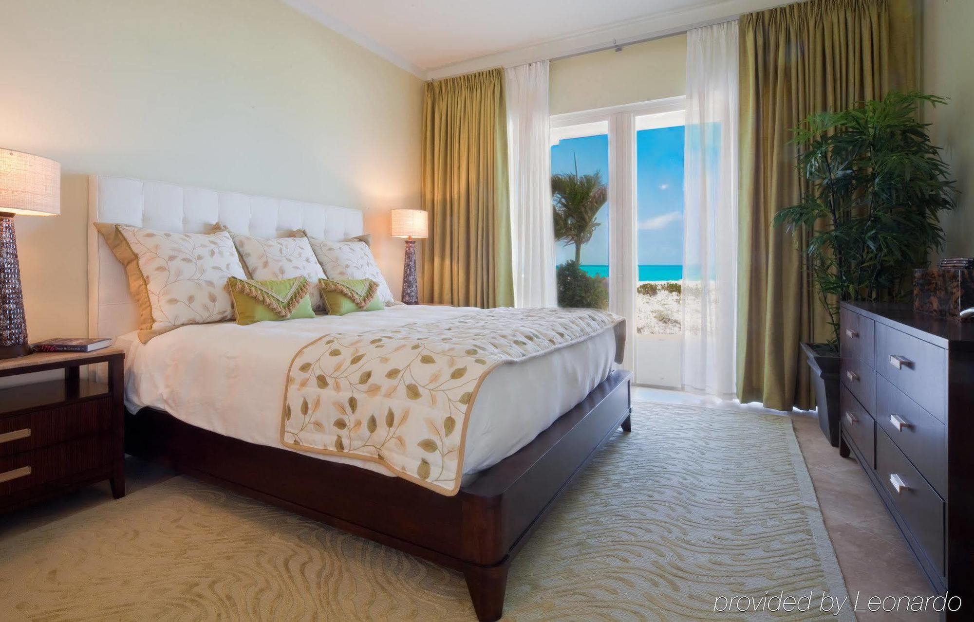 The Venetian On Grace Bay Aparthotel Buitenkant foto
